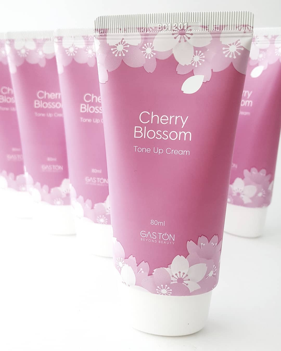 Gaston Cherry Blossom Tone Up Cream